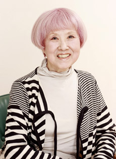 Eiko Hanamura, too-many-eyelashes manga artist