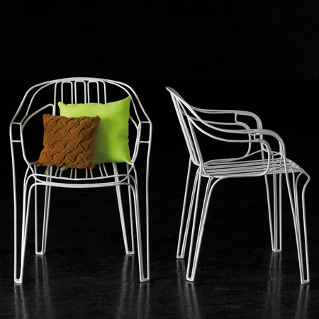 A wire chair by Kilian Schindler 